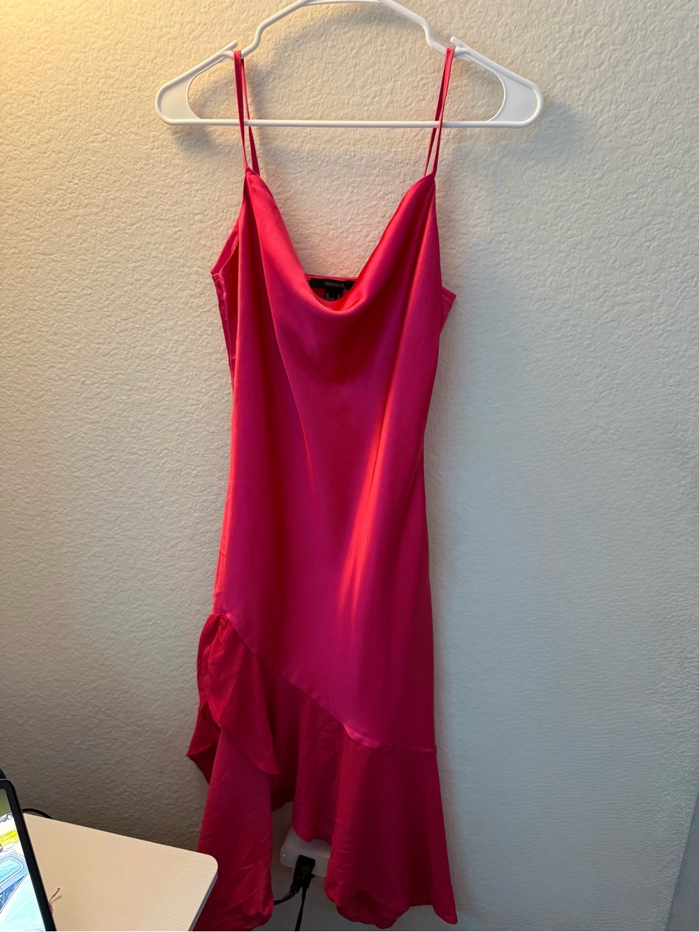 Forever 21 Fushia Satin Dress Ruffle Bottom Size Small